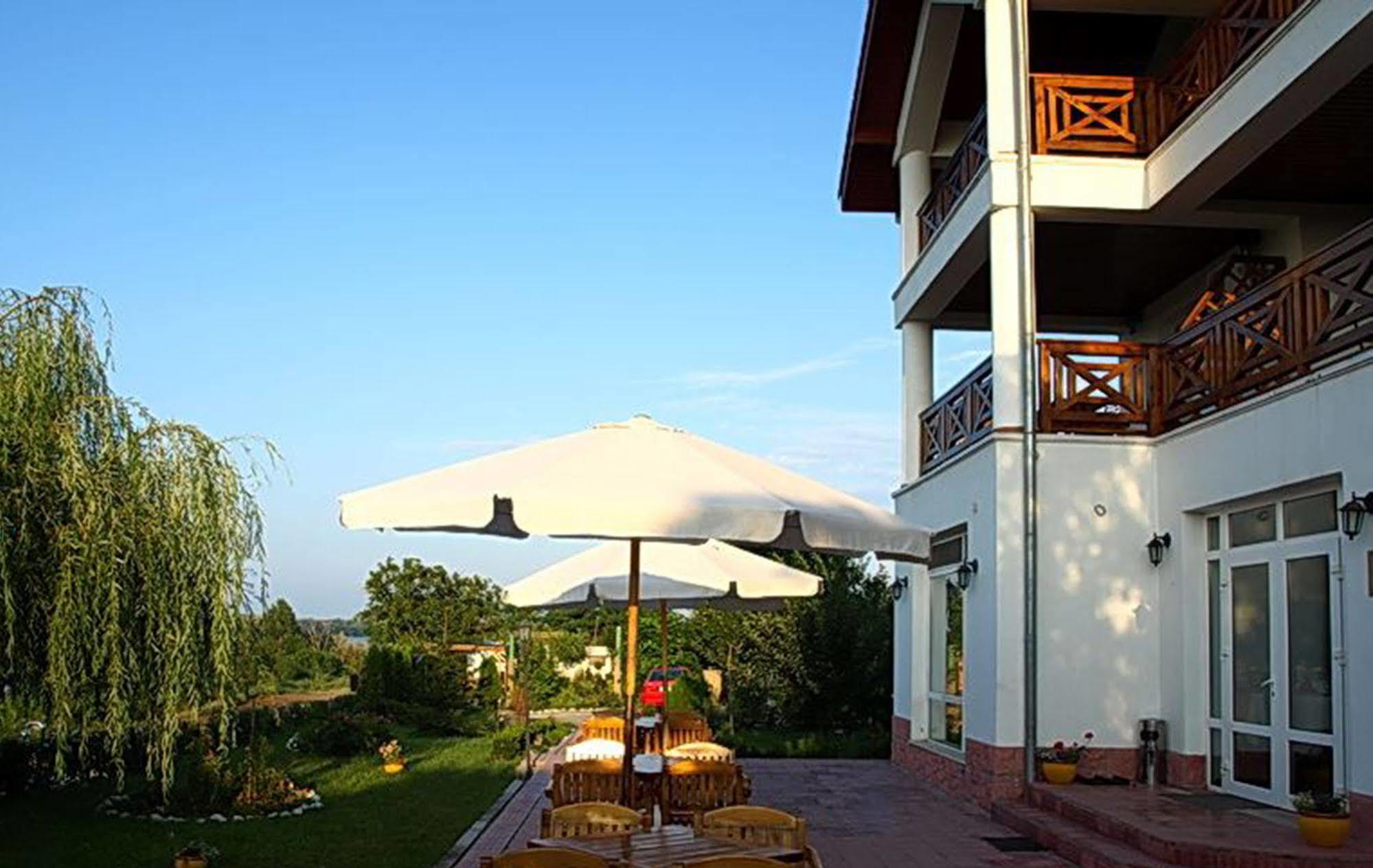 Hotel Wels Băltenii de Sus Exteriér fotografie